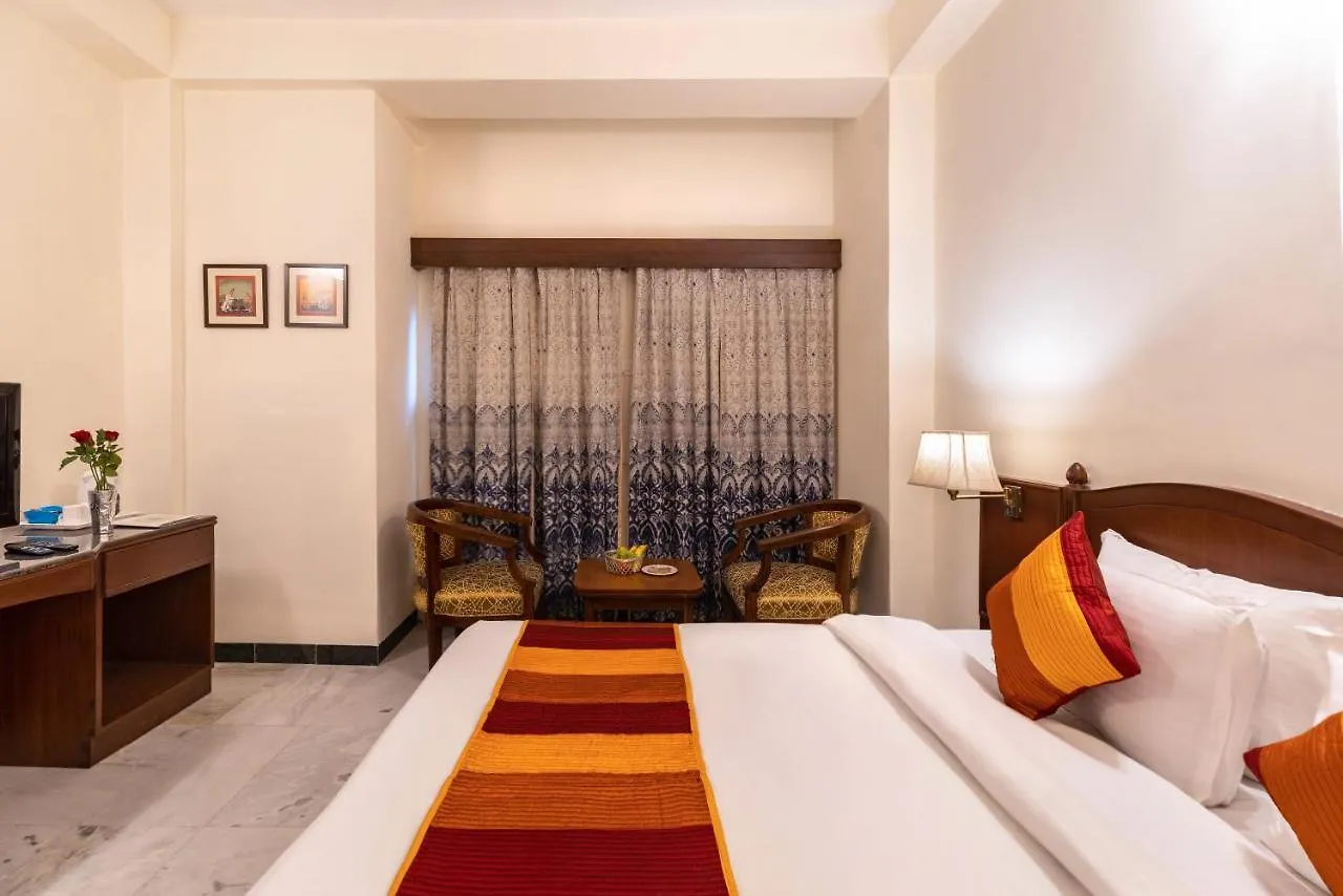 Sarovar - Lake Facing Boutique Hotel On Lake Pichola Udaipur