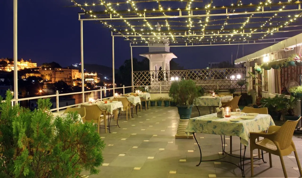 Sarovar - Lake Facing Boutique Hotel On Lake Pichola Udaipur 3*,  India