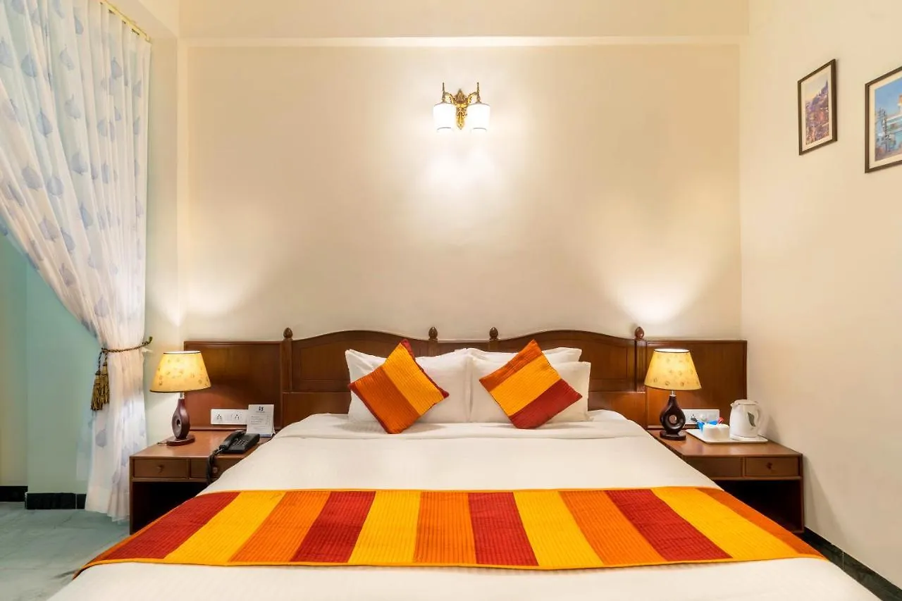 Sarovar - Lake Facing Boutique Hotel On Lake Pichola Udaipur
